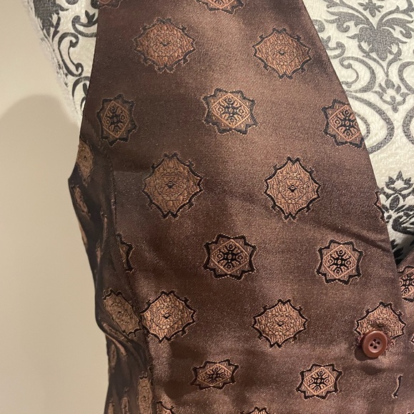 New York and Company vest - Picture 2 of 4